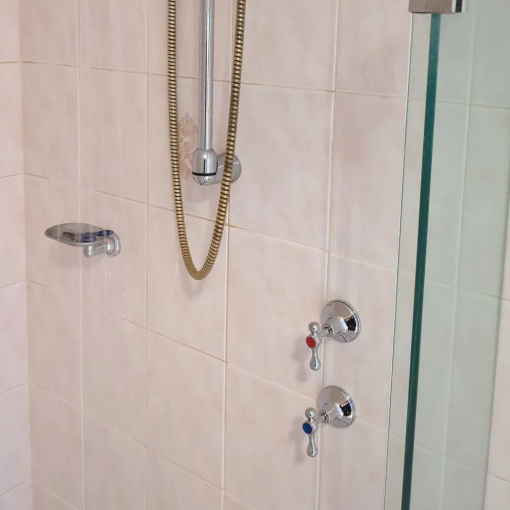 Hiline Home Modifications - Lever Taps