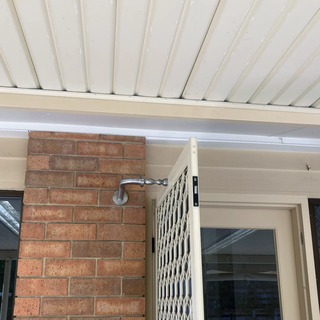 Hiline Home Modifications - Magnetic door catches