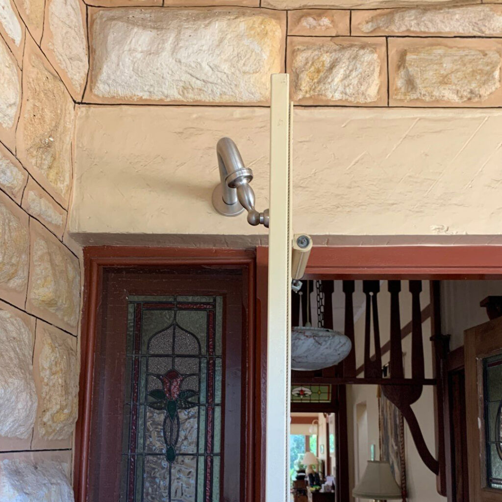 Hiline Home Modifications - Magnetic door catches