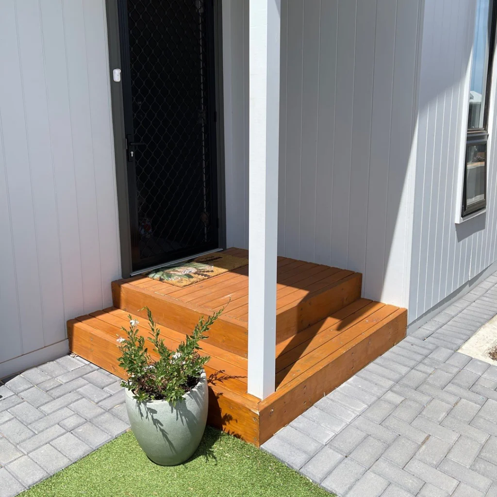 Hiline Home Modifications - Platform steps