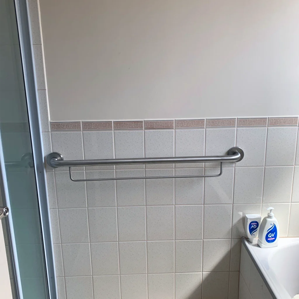Hiline Home Modifications - Towel Grab Rail
