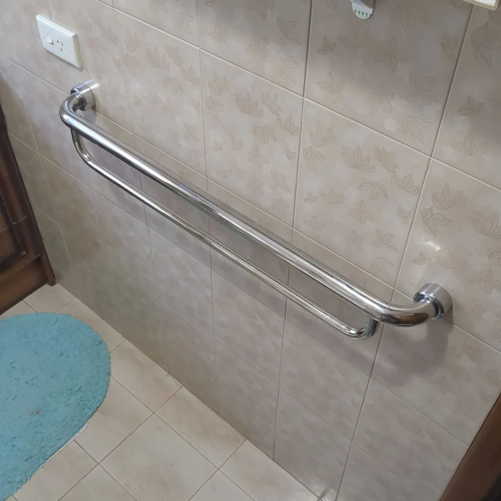 Hiline Home Modifications - Towel grab rail