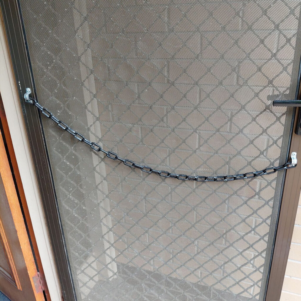Nylon door pull chain